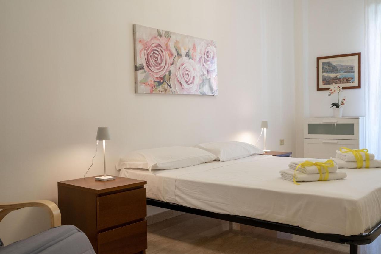 Universita & Stazione Airy Apartment With Parking Bari Zewnętrze zdjęcie