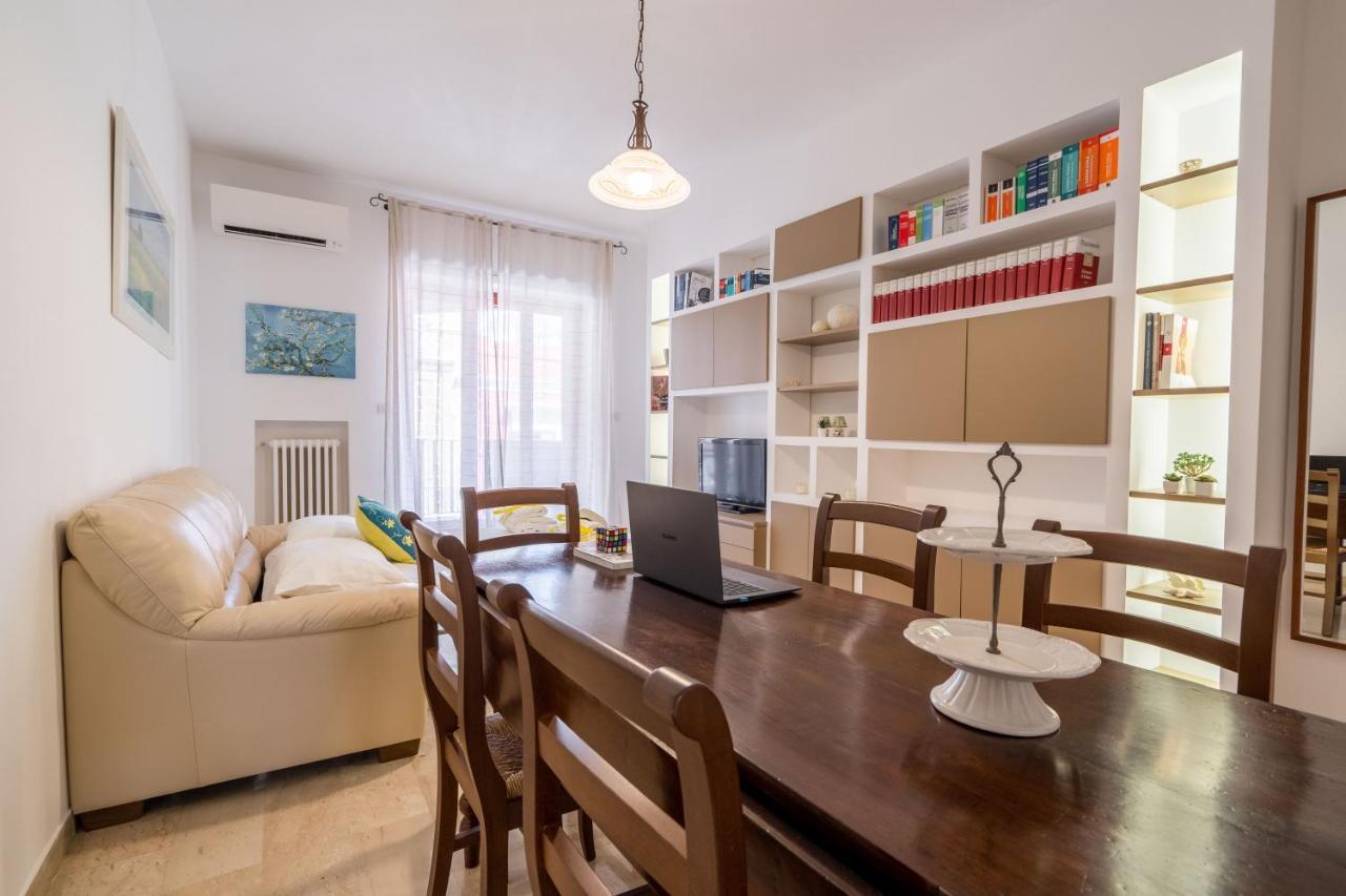Universita & Stazione Airy Apartment With Parking Bari Zewnętrze zdjęcie
